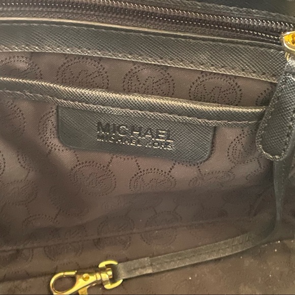 Michael Kors Tote Bag - Picture 6 of 8